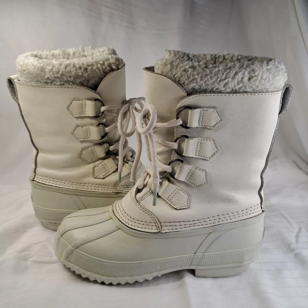 DUCK Boots White Leather Removable Liner Women's Size 6